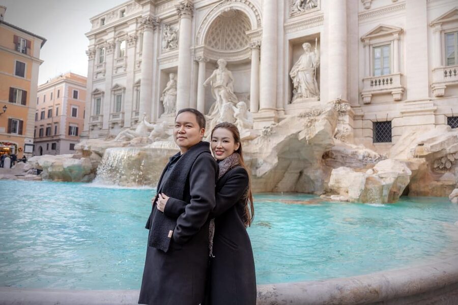 Rome: Personalized Photoshoot outside the Colosseum - Your edited photo delivery: private gallery and 24-hour turnaround