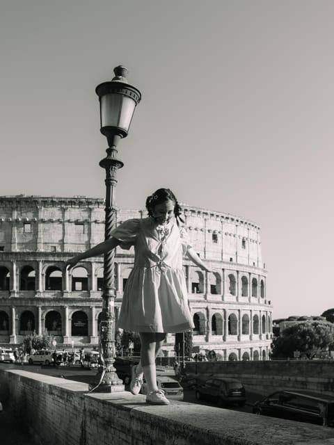 Rome: Photo Shoot Tour with Professional Photographer - Posing help that actually makes you look like yourself