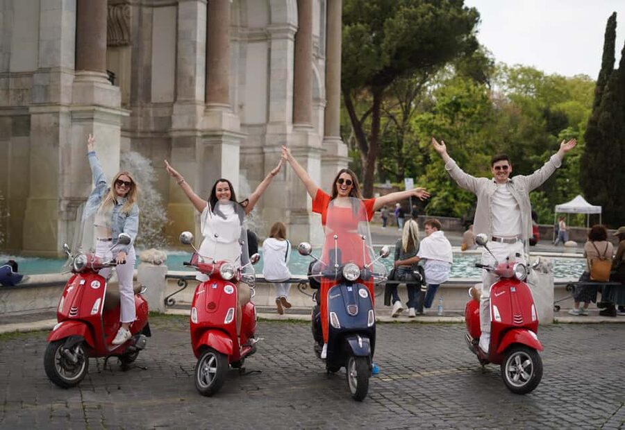 Rome: Photography Service by Vespa Scooter - Meeting at Via del Colosseo 31, then helmet on