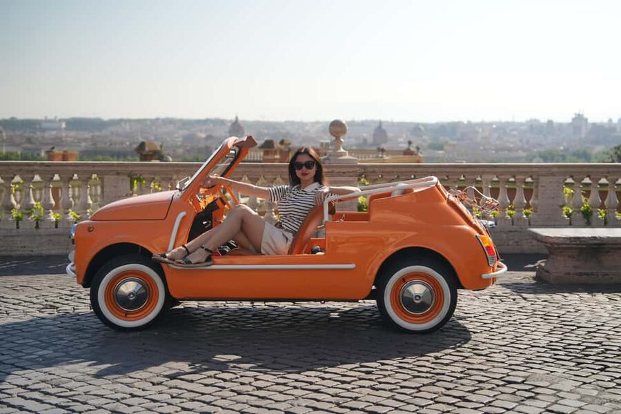 Rome: Photoshoot Service with Vintage Fiat 500 - Colosseum area photo stop: the icon moment done right