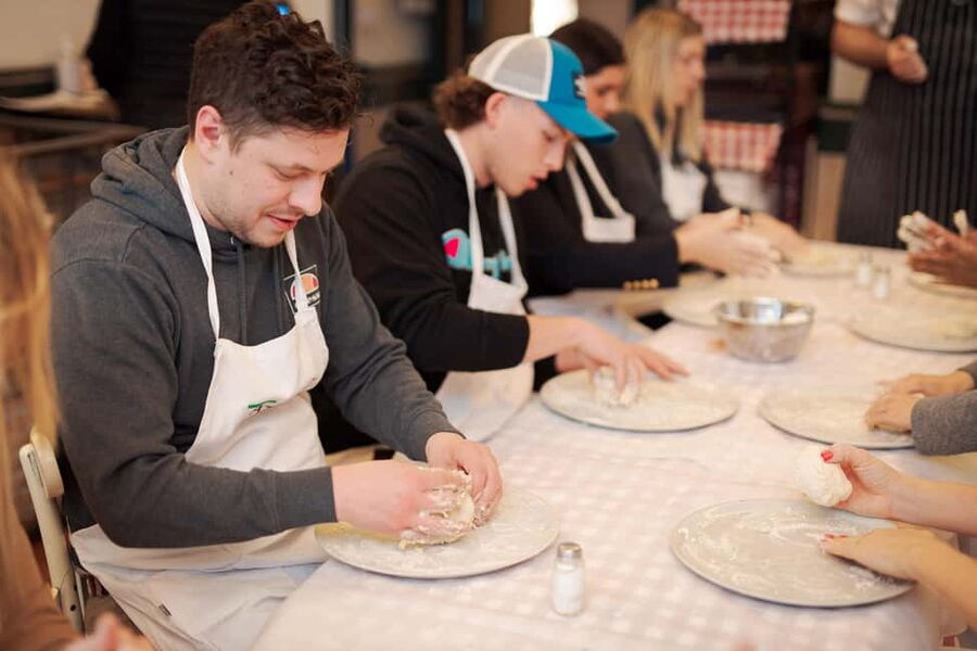 Rome: Pizza Cooking Class in Piazza Navona with Drinks - Value Check, Is $48 for Pizza Cooking Fair?