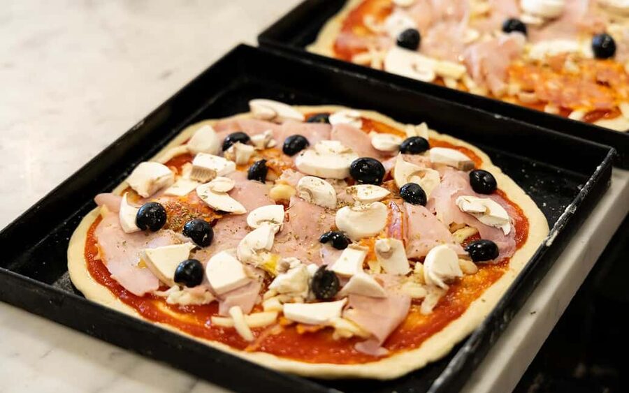 Rome: Pizza & Gelato Making Class with Wine & Limoncello - Pizza and gelato in Rome, without the tourist fog