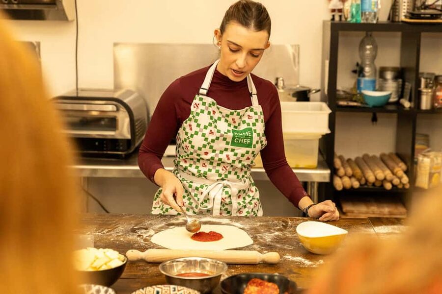 Rome: Pizza Making Cooking Class With Spritz Cocktails - The Group Meal, Conversation, and What You’ll Actually Take Away