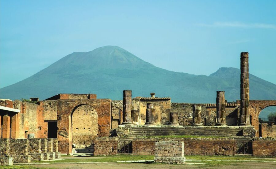 Rome: Pompeii and Naples Day Trip with Pompeii Entry Ticket - Practical things I would do before you go