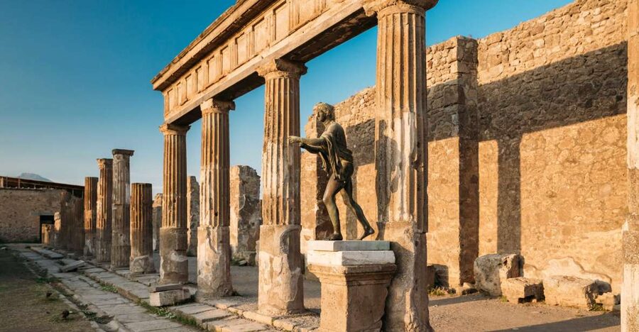 Rome: Pompeii and Naples Day Trip with Pompeii Entry Ticket - What you can see in Pompeii in the time you have