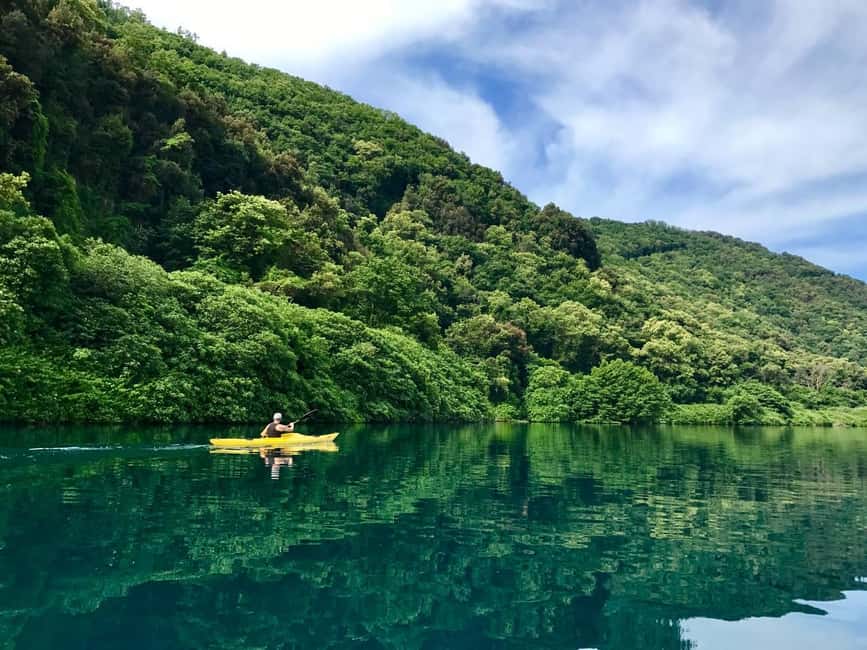 Rome: Popes' Lake, Kayak Tour with Swimming & Roman Pizza - The paddling lesson and safety briefing that actually help beginners