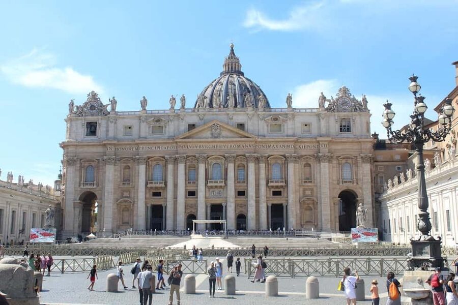 Rome: Private 3-Hour Tour by Chauffeur-Driven Vehicle - Trastevere: Where Rome Feels Like It’s Yours Again