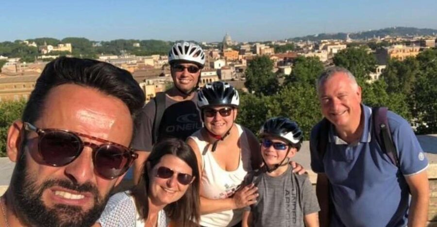 Rome : Private custom walking tour with a local guide - Where Public Transport Fits Into a Walking Day
