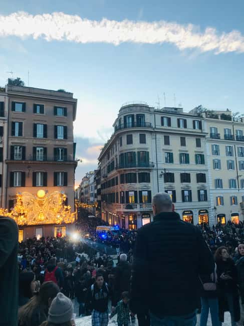 Rome: Private Nighttime Golf Cart Tour with Aperitivo - Colosseum at night and the Spanish Steps glow