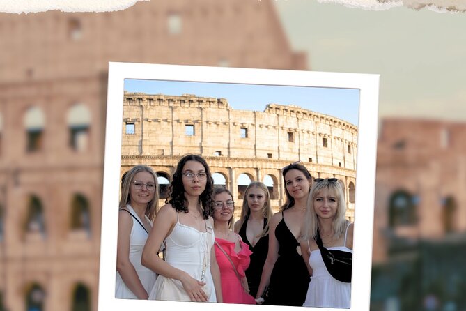 Rome Private Photoshoot: Colosseum & Trevi Photo Walk - The Photographer Part: Posing Help and Realistic, Natural Results
