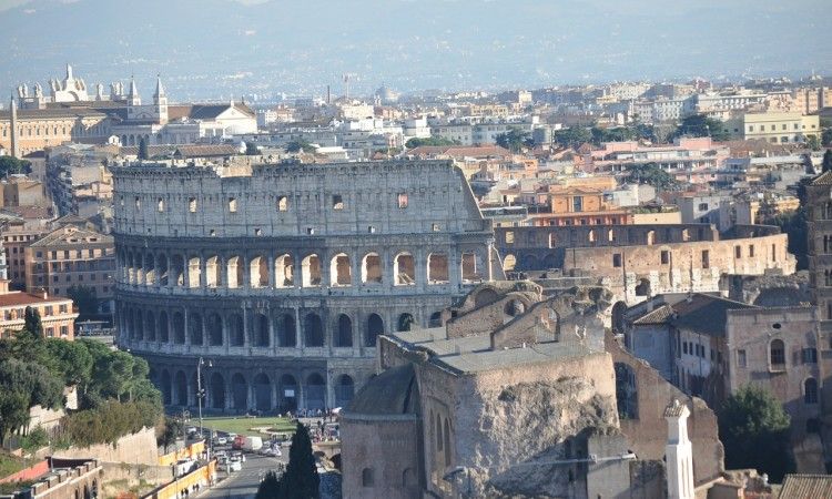 Rome: Private Tailored City Tour with Expert Driver - Pantheon, Castel Sant’Angelo, and the Rome skyline effect