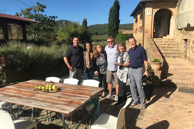 Rome private tour,half day with comfort van- Highlights of Rome - St. Peter’s Square edge, Piazza Navona, and Piazza di Spagna