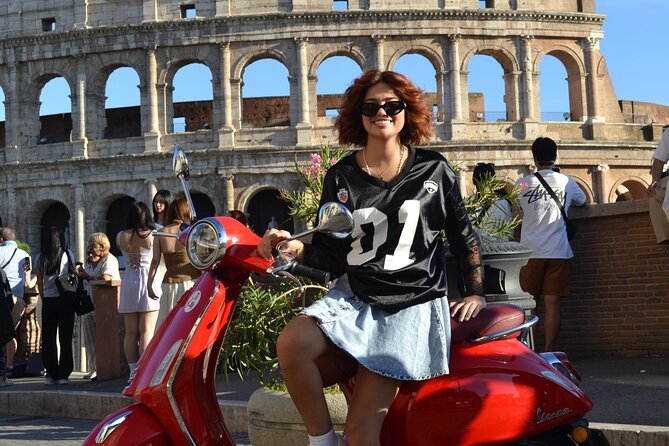 Rome Private Vespa Tour Pick-up from Hotel - Meeting at PhotoStorica (and the hotel pickup option)
