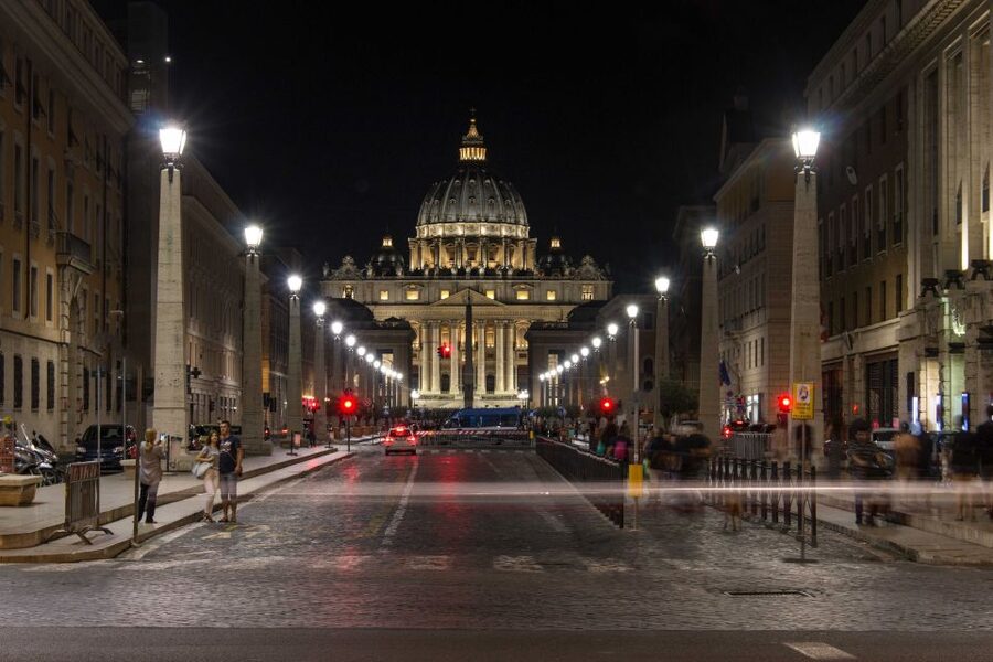 Rome: Private Walking Tour with a Local - Customizing the tour means you should ask early, not late