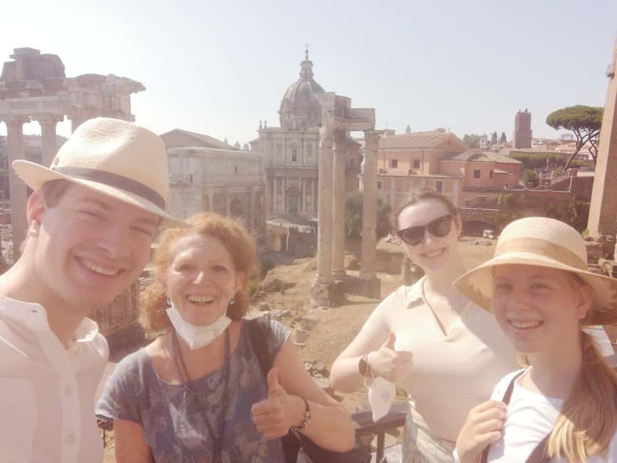 Rome: Private Walking Tour with a Local - Meeting at AS Roma Store or Piazza Colonna, then settling into local rhythm