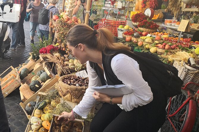 Rome Private Wine & Food Tour Trastevere, Ghetto, Campo de Fiori - Sunday route: the organic market twist and shop closures reality