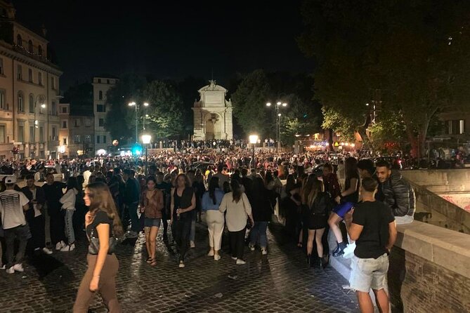 Rome Pub Crawl in the Old Town - What This Pub Crawl Feels Like: 2.5 Hours, Real Social Energy