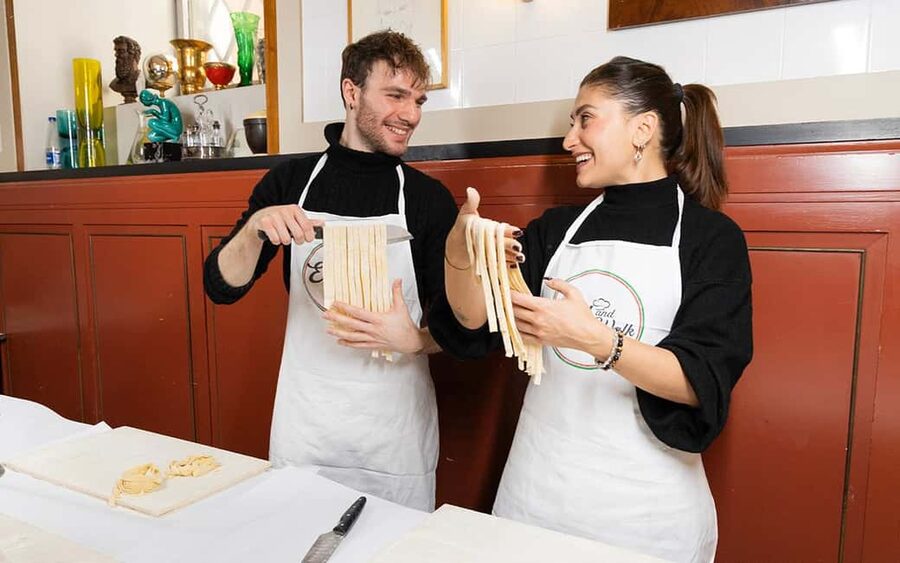 Rome: Ravioli, Fettuccine and Tiramisu Cooking Class - The flow of your 3 hours: dessert first, then dough, then dinner