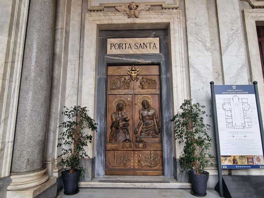Rome: Relics from the Passion of the Christ Walking Tour - Santa Prassede, 9th-Century Mosaics and the Scourging Pillar