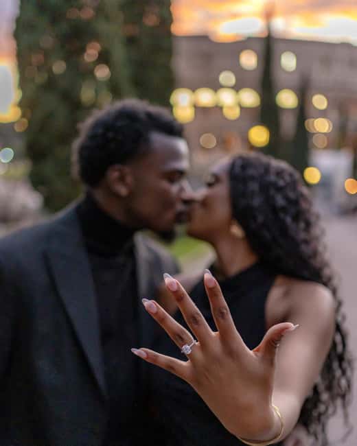 Rome: Romantic Proposal PhotoShoot - A secret proposal plan near Colosseum
