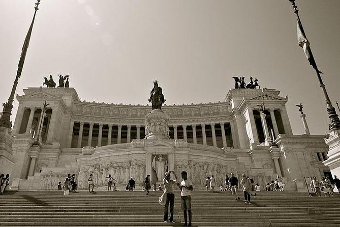 Rome's 12 Best Highlights Full Day Private Tour - St. Peter’s Square: public access, pope-facing views, and timing