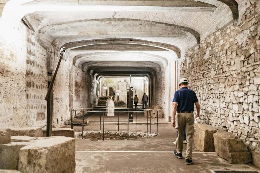 Rome: San Clemente Underground and Basilica Guided Tour - Quick highlights for your San Clemente Underground visit