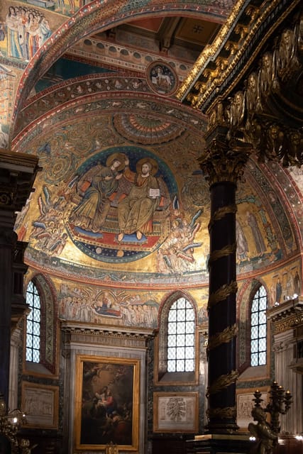 Rome: Santa Maria Maggiore Upper Areas Skip-the-Line Ticket - Liberian Historical Museum: manuscripts, relics, and sacred artifacts