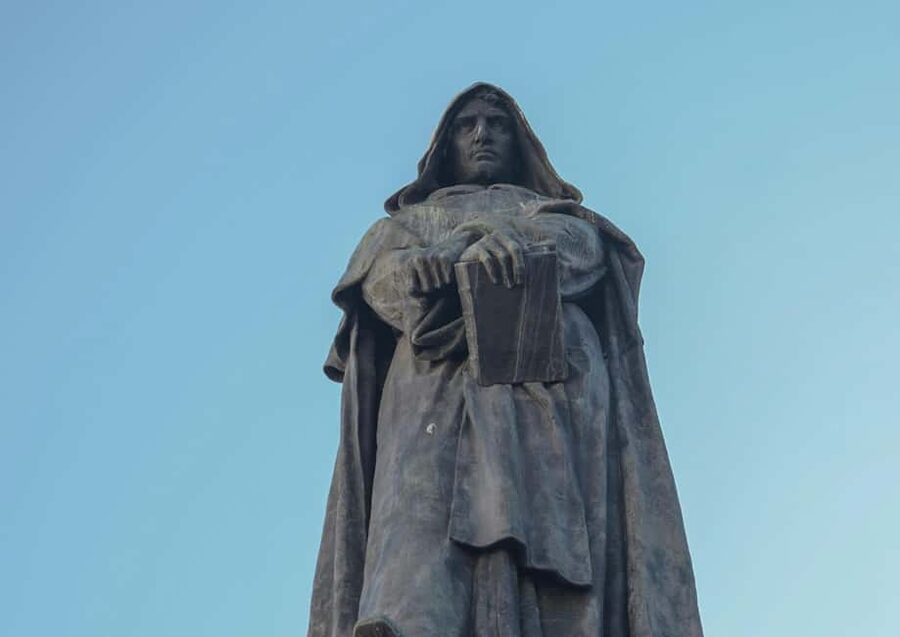 Rome Secrets: Dark History & Tasty Bites Tour - Key moments that make this tour worth your evening
