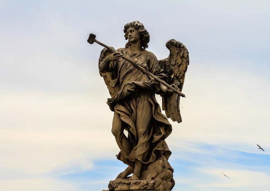 Rome Secrets: Dark History & Tasty Bites Tour - Why this night walk feels different from daytime Rome