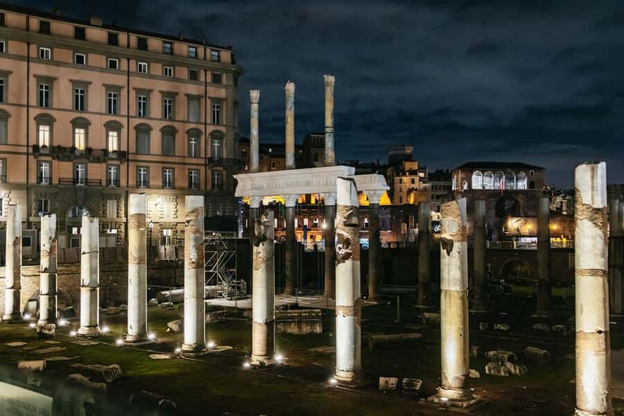 Rome: Small-Group City Highlights Moonlight Walking Tour - Piazza Venezia and the Capitoline area: power, viewpoint, and orientation