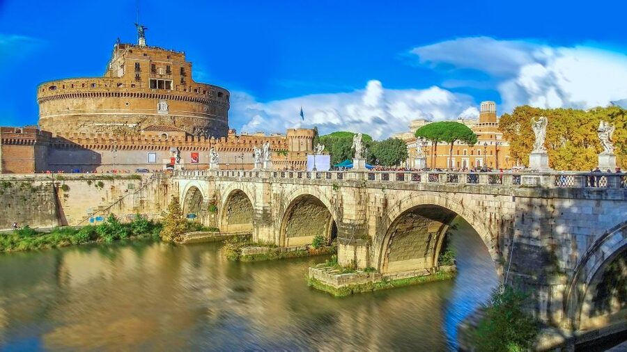 Rome: Small Group Guided Tour of Castel Sant'Angelo - Entering Hadrian’s Tomb: the start of the whole transformation