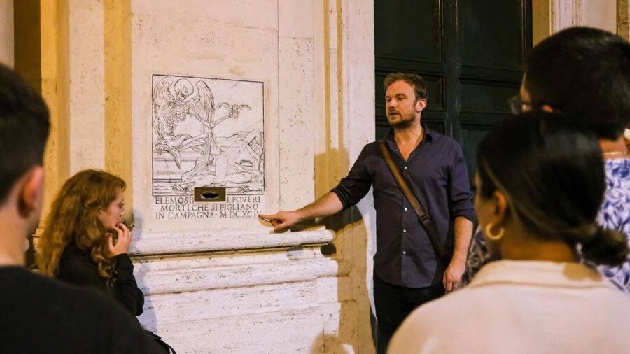 Rome: Small Group Rome's Dark Side - Ghosts & Legends Tour - The bar break plus the 20-minute off-route stop