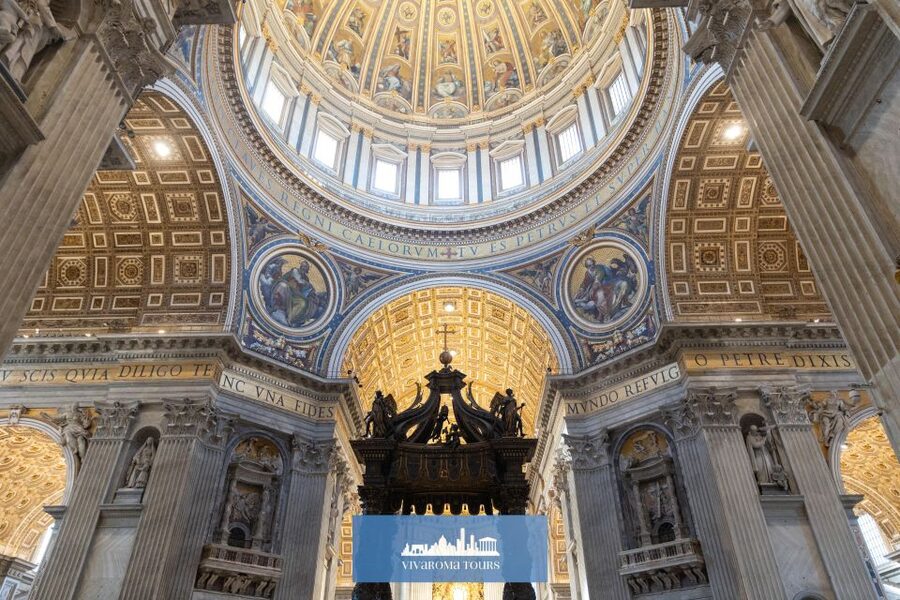 Rome: St. Peter's Basilica Express Guided Tour - Where you meet: find the green kiosk in the middle of the square