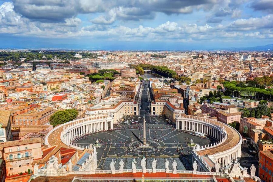 Rome: St. Peters Basilica Reserved Entrance + Audio Guide - Using the Official Vatican AudioGuide the smart way