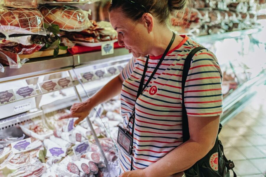 Rome: Street Food Tour with Local Guide - What kind of traveler this tour fits best