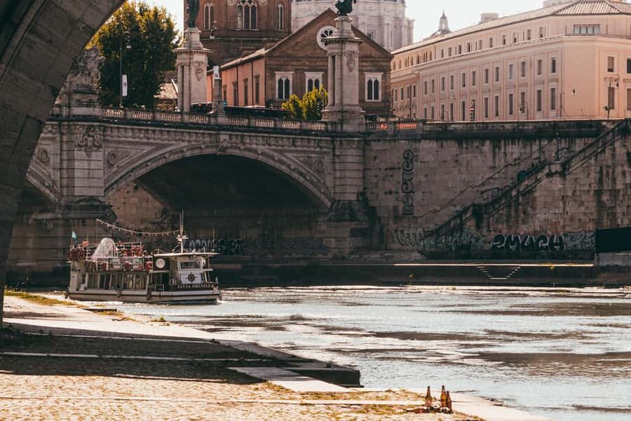 Rome: Tiber River Hop-On Hop-Off Boat Tour Ticket - Key points before you board