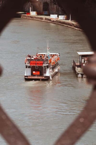 Tiber River Hop-On Hop-Off Boat Tour Ticket