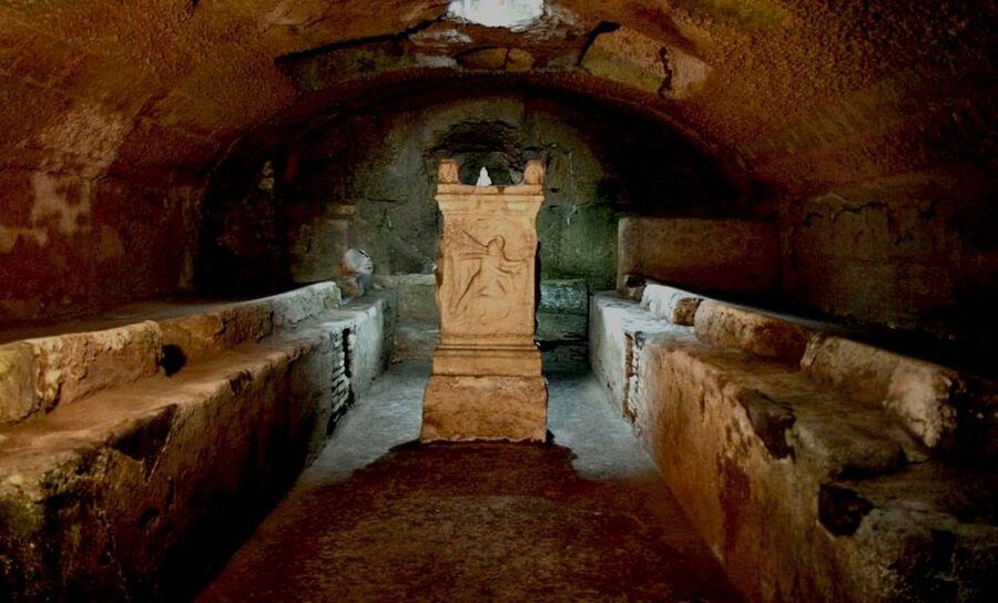 Rome: Tour of St. Clement's Basilica Underground Temples - The Guide Makes the Difference, and You Can Track the Best Ones