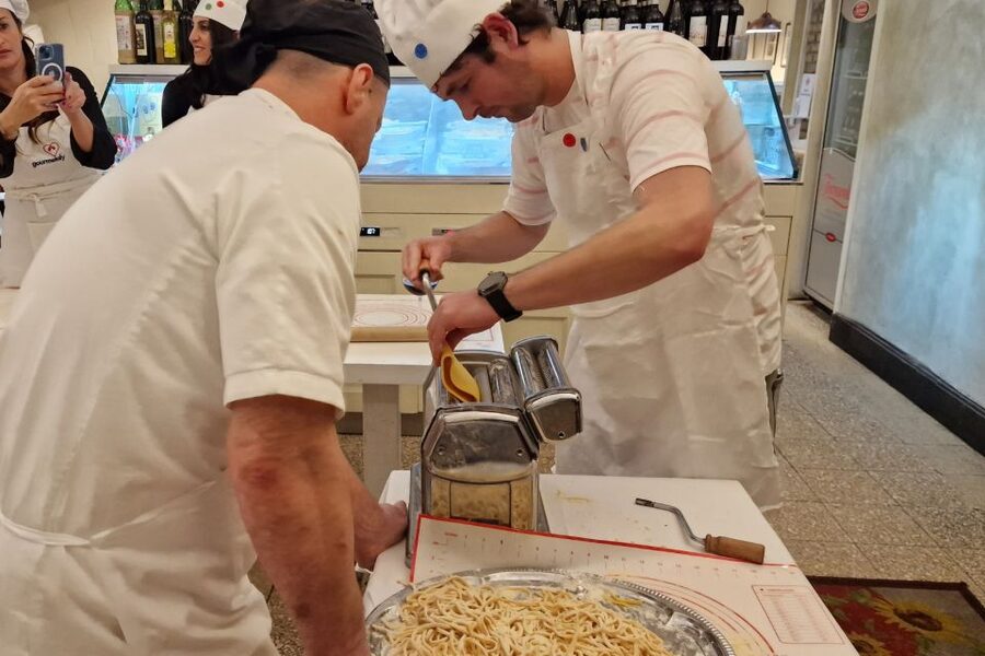 Rome: Traditional Cooking Class in the Jewish Ghetto - Hands-On Pasta Dough, Crank Machines, and Real Kitchen Flow