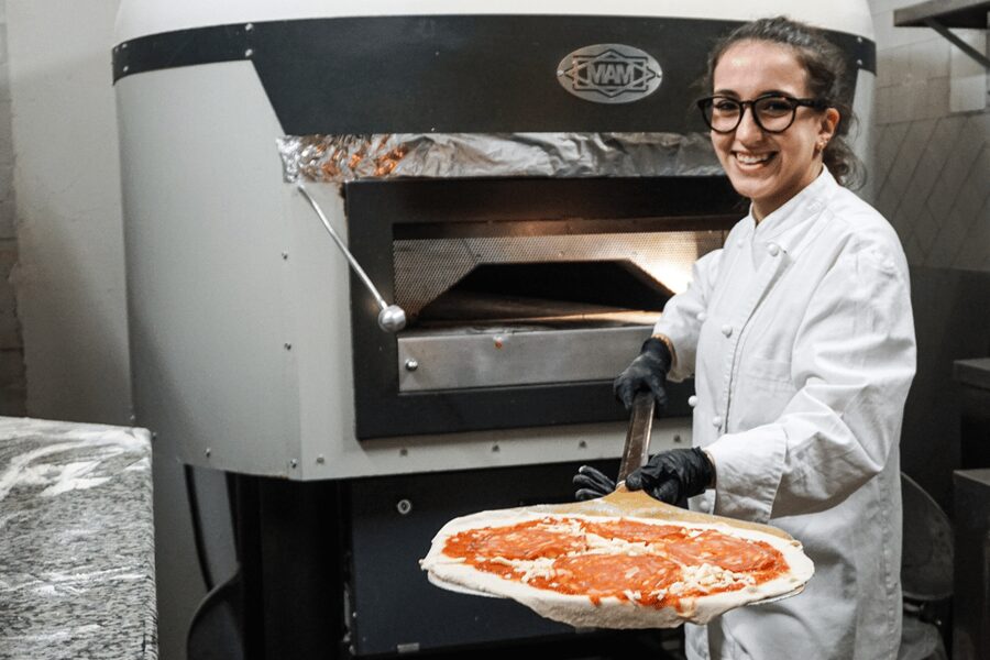 Rome: Traditional Pizza Cooking Class near Piazza Navona - Toppings, timing, and why the small group helps