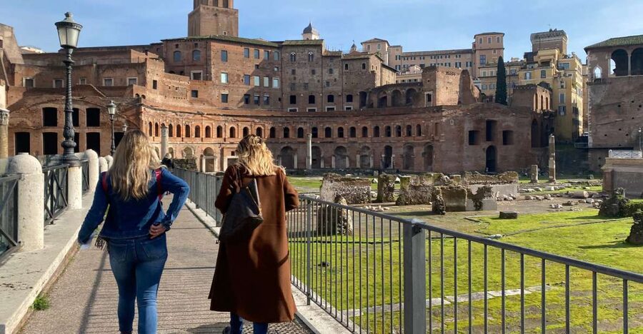 Rome: Trajan Markets Experience with Multimedia Video - Your smartphone app with 170+ points of interest
