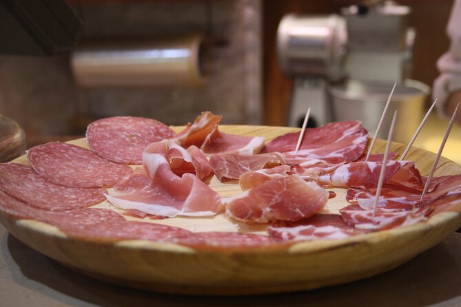 Rome: Trastevere Food Tour Wine Tasting and Local Expert Guide - Meeting at Saint Benedict in Piscinula, then getting your bearings fast