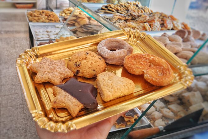 Rome: Trastevere street food and history tour - small group - Rome’s Jewish Ghetto to Trastevere, with food leading the way