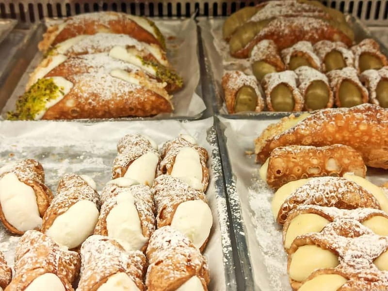 Rome: Trastevere Street Food Walking Tour with Local Expert - Historical bakery pastries: why this stop matters even if you like dessert
