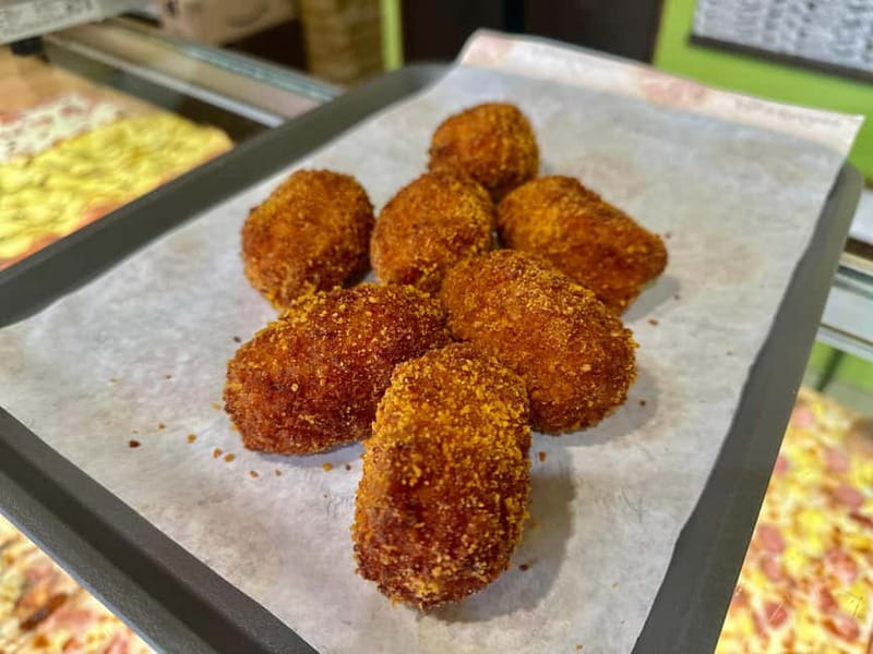Rome: Trastevere Street Food Walking Tour with Local Expert - A secret stop: the part you will probably think about later