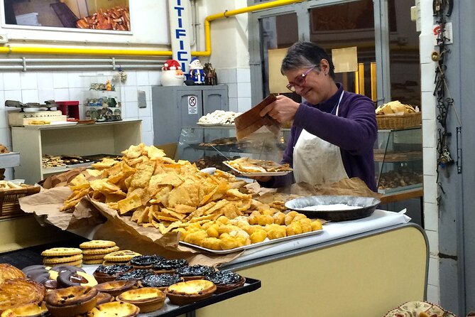 Rome: Trastevere Ultimate Food Tour by Do Eat Better - Stop 4: Piazza di San Calisto carbonara made the Roman way