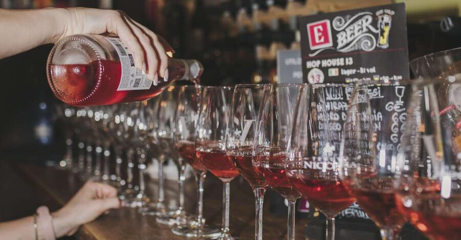 Rome: Trastevere Wine Tasting with Food Pairing and Gelato - Where the tour starts, and what that tells you