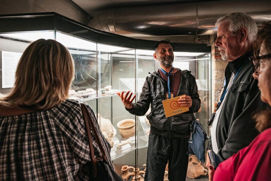 Rome: Trevi Fountain and Underground Guided Tour - Itinerary Walkthrough, Stop by Stop