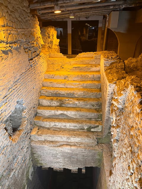 Rome: Trevi Fountain District Underground Tour and Ice Cream - Gelato Finish: Why This Sweet Ending Works Here