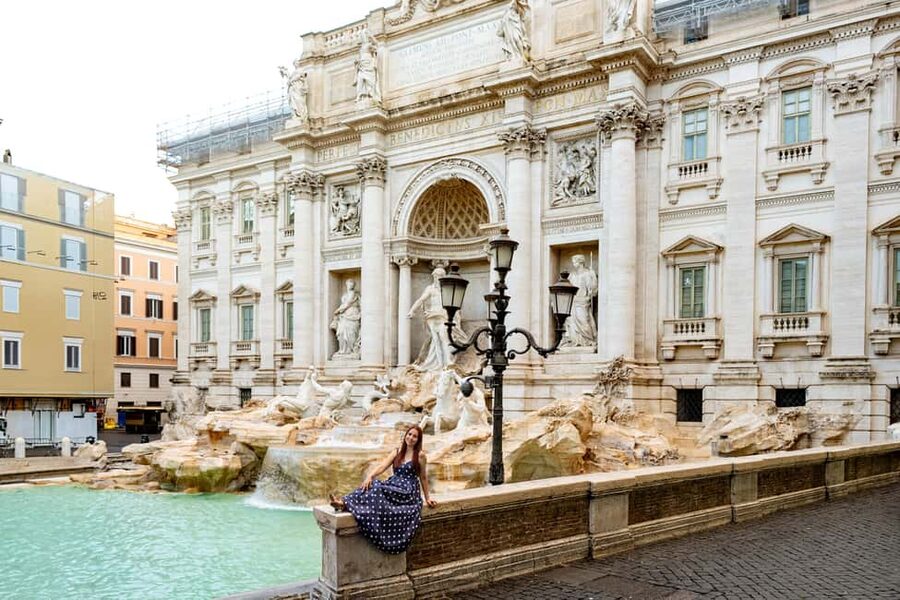 Rome: Trevi Fountain Photoshoot – Private & Personalized - Practical tips that improve your photos immediately